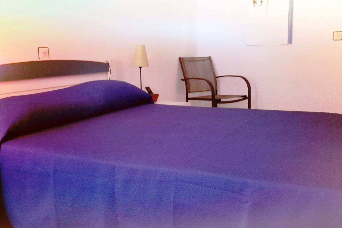 basic double room | free wifi, bed sheets