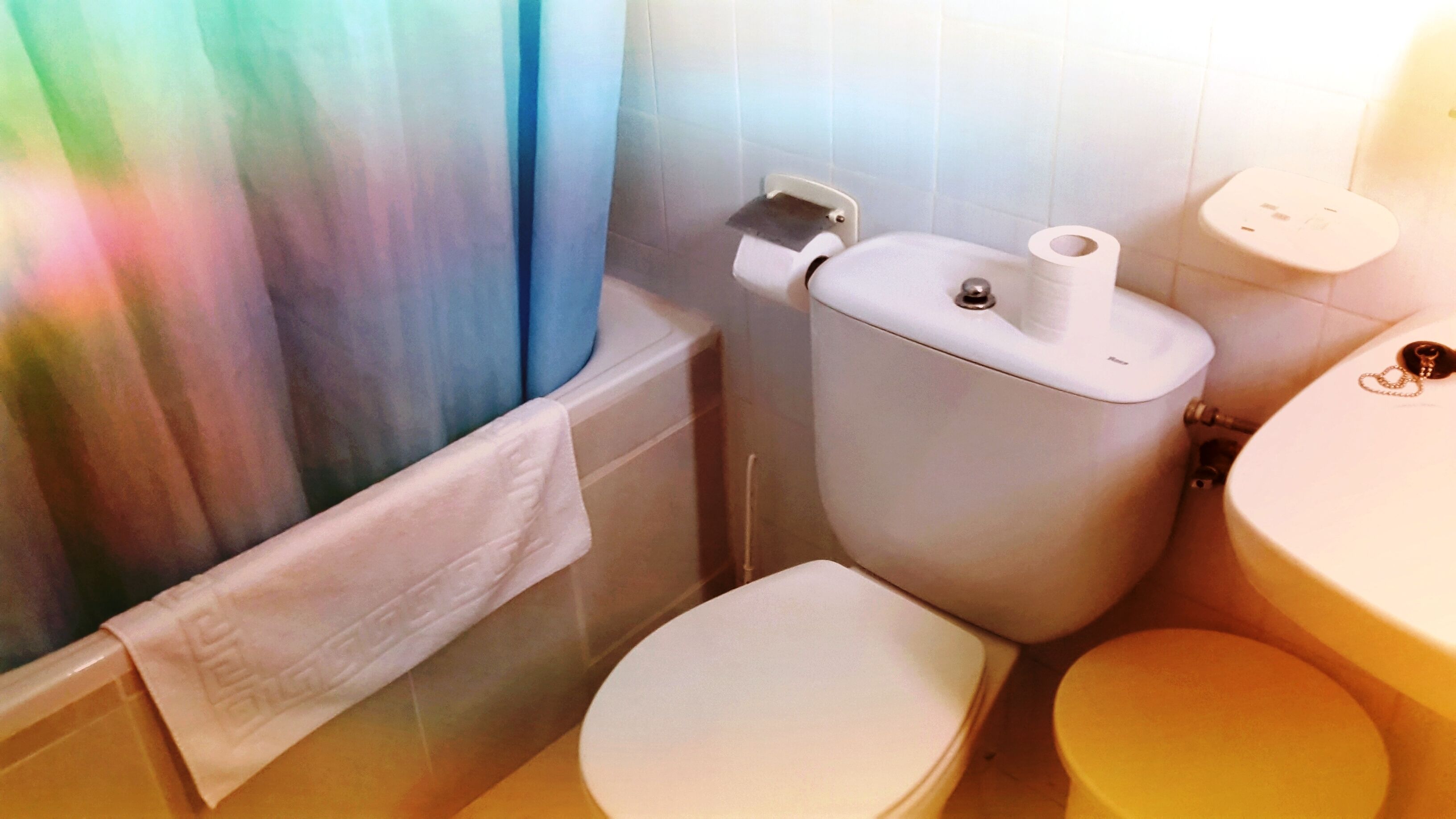 basic double room | bathroom | bathtub, free toiletries, towels