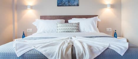 Estudio, vistas al mar, planta baja | Ropa de cama de alta calidad, caja fuerte, escritorio