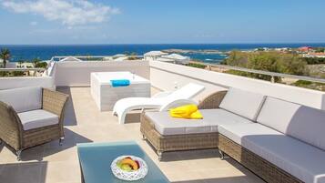 Suite, hidromasaje, vista al mar | Tina de hidromasaje