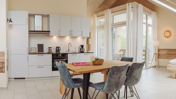 Family Apartment, 1 Bedroom, Balcony (Pappel) | Soundproofing, iron/ironing board, WiFi (free), individually decorated - Wanderreitstation Gut Mischenried (Wessling)