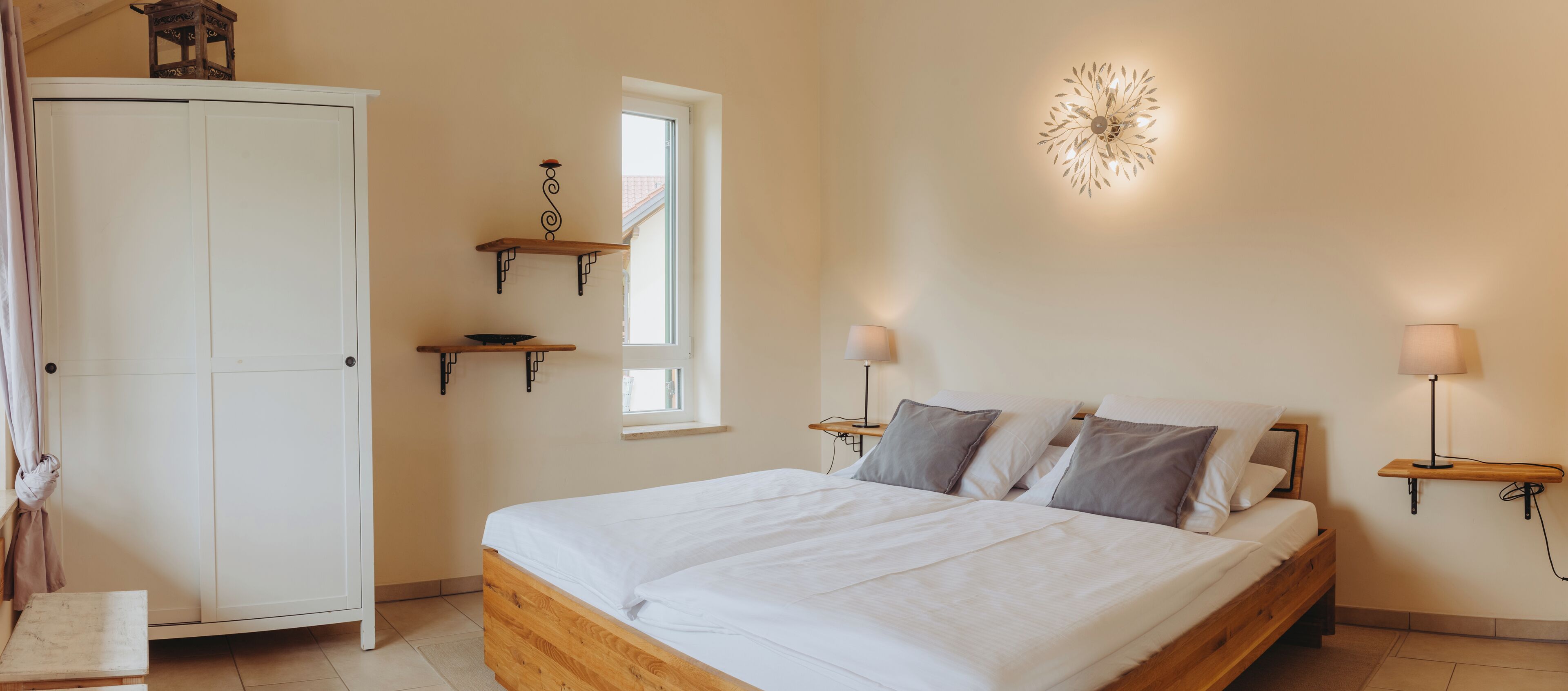 Family Apartment, Balcony (Birne) | Individually decorated, individually furnished, soundproofing