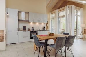 Family Apartment, 1 Bedroom, Balcony (Pappel) | In-room dining - Wanderreitstation Gut Mischenried (Wessling)