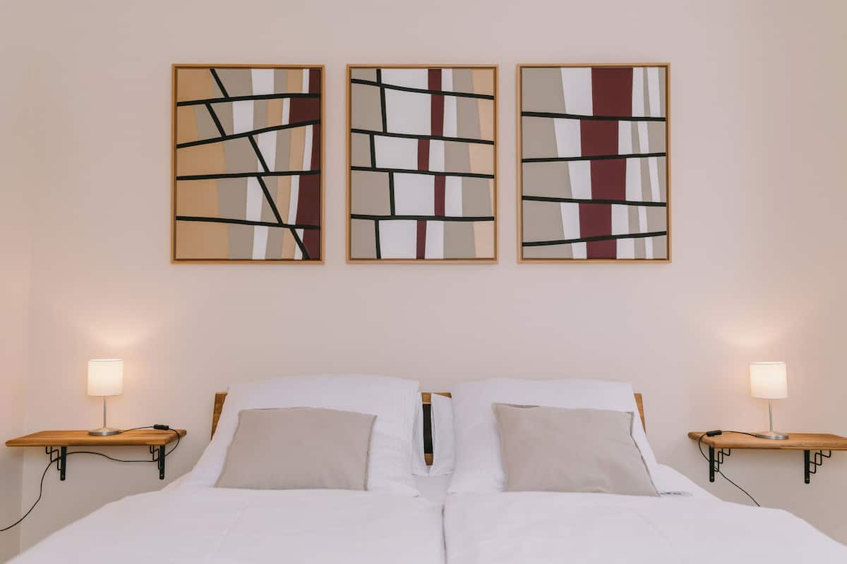 Family Apartment, Terrace (Buche) | Individually decorated, individually furnished, soundproofing