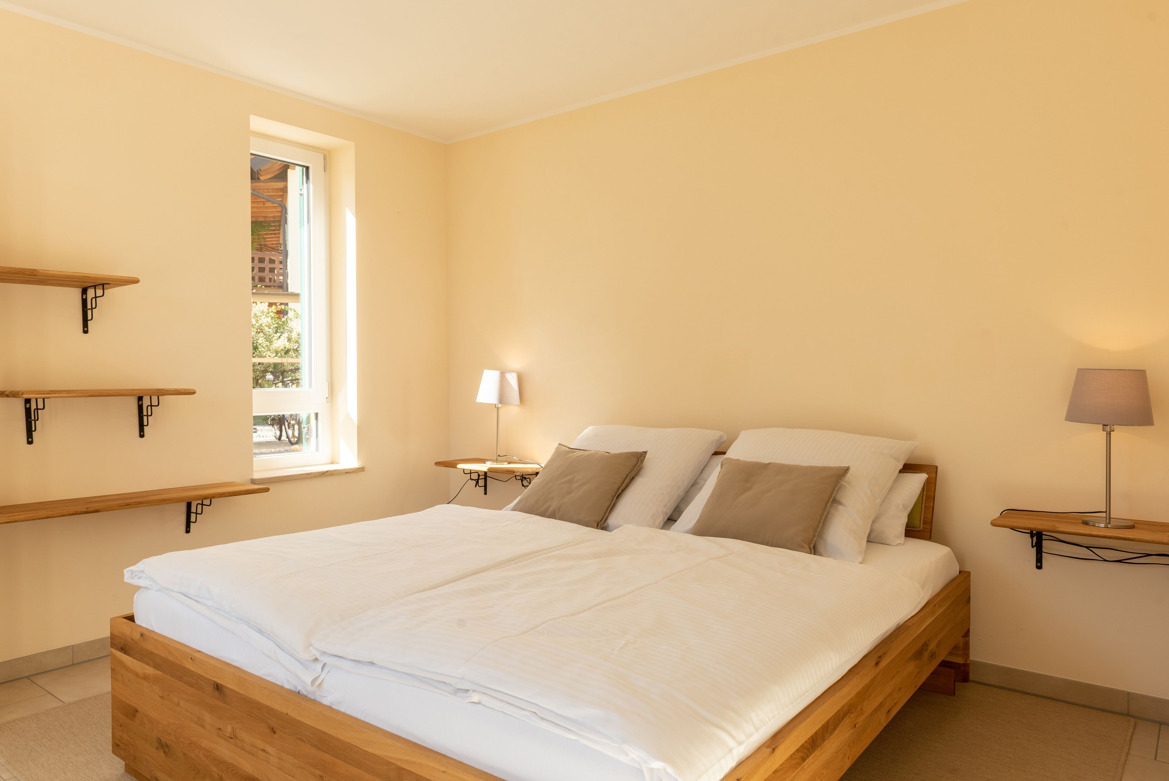 Family Apartment, 2 Bedrooms, Terrace (Apfel) | Individually decorated, individually furnished, soundproofing