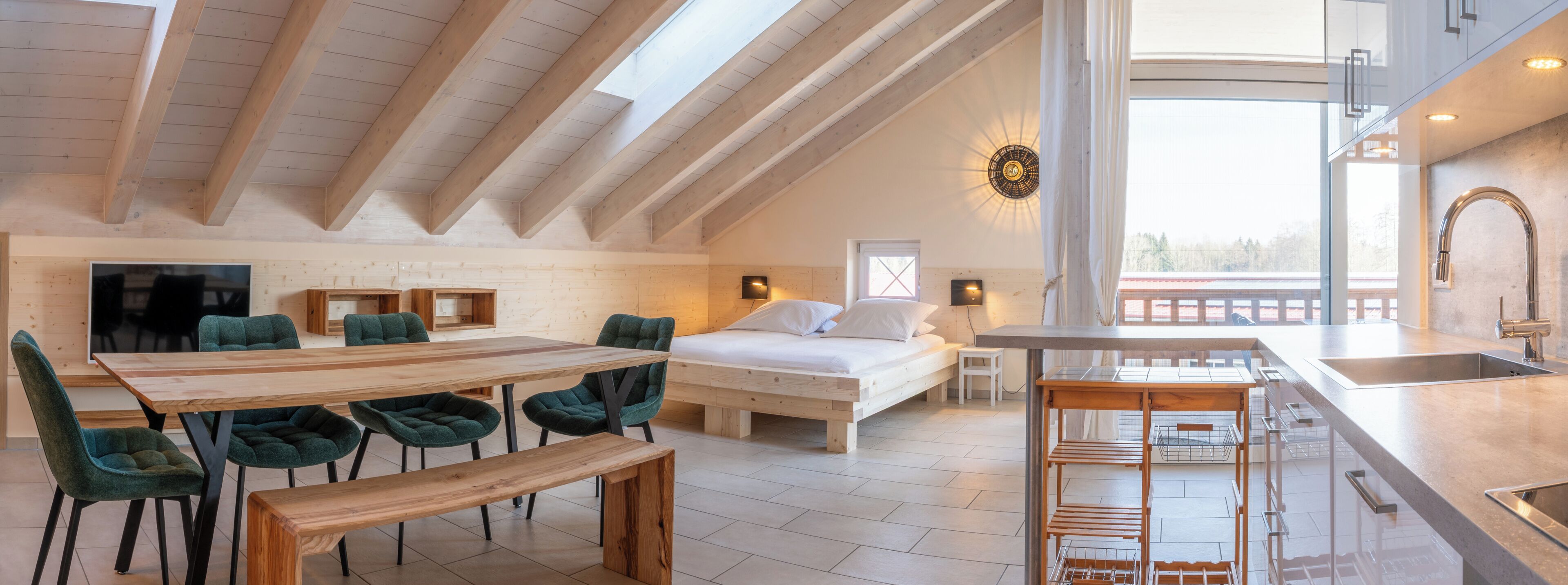 Family Apartment, 2 Bedrooms, Balcony (Kiefer)