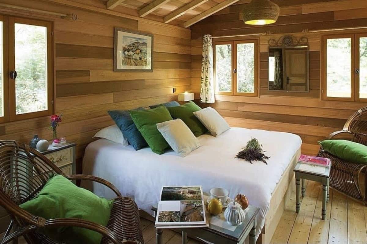 tree house, 2 bedrooms | terrace/patio