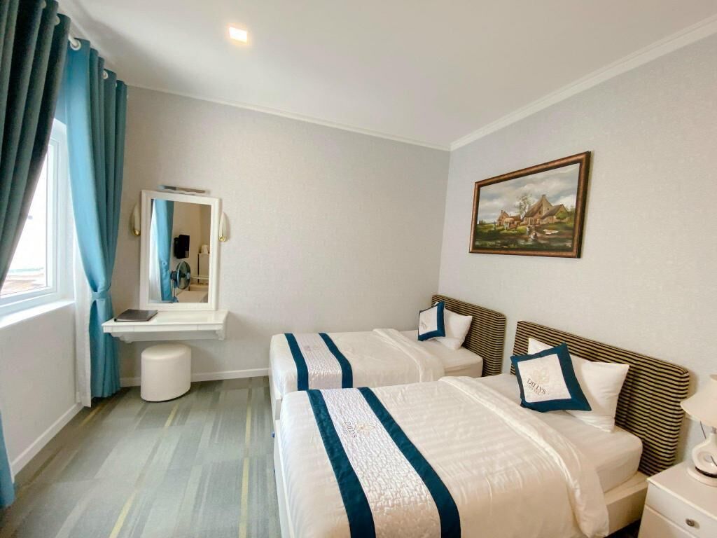 Minibar, desk, soundproofing, free WiFi