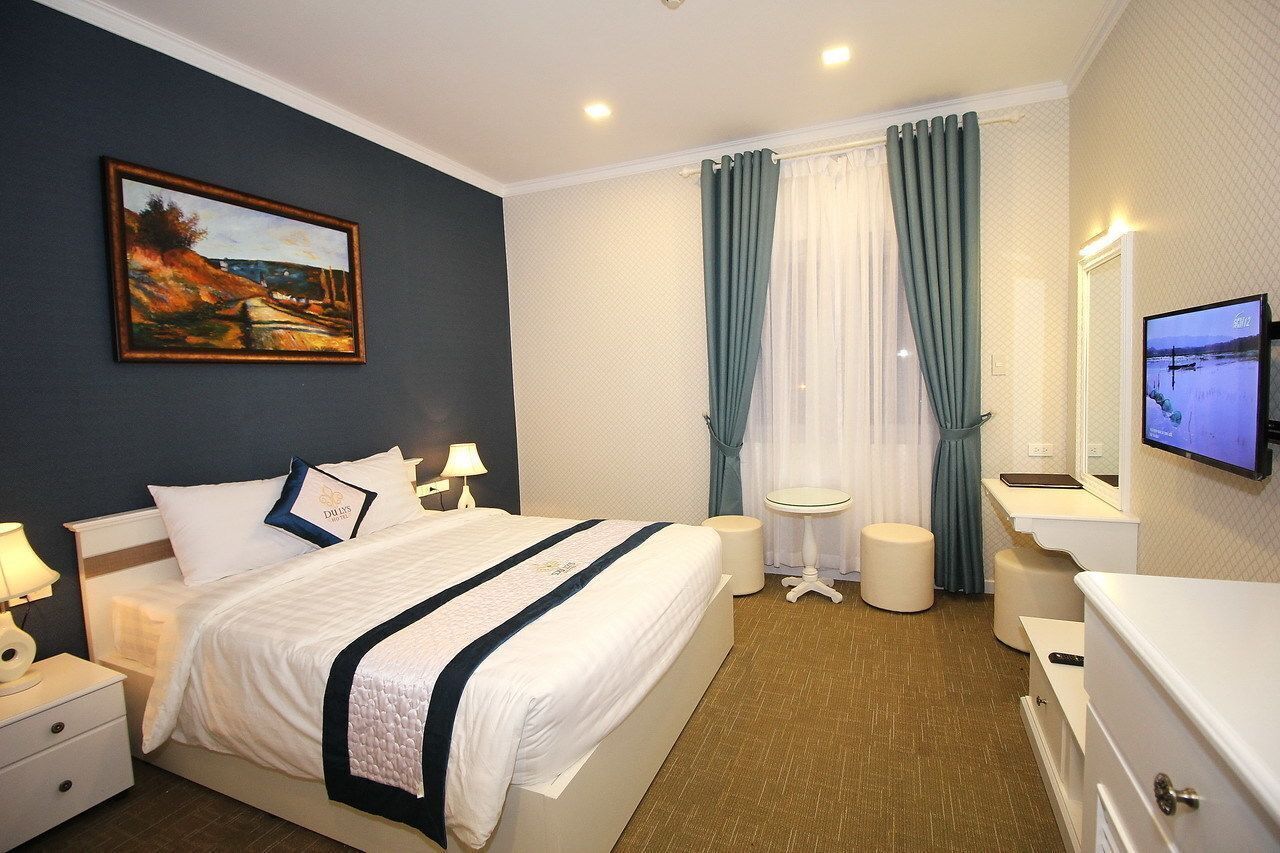 Minibar, desk, soundproofing, free WiFi