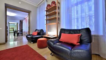 Luxury-Apartment, 3 Schlafzimmer, Sauna | 3 Schlafzimmer, hochwertige Bettwaren, Zimmersafe, individuell dekoriert
