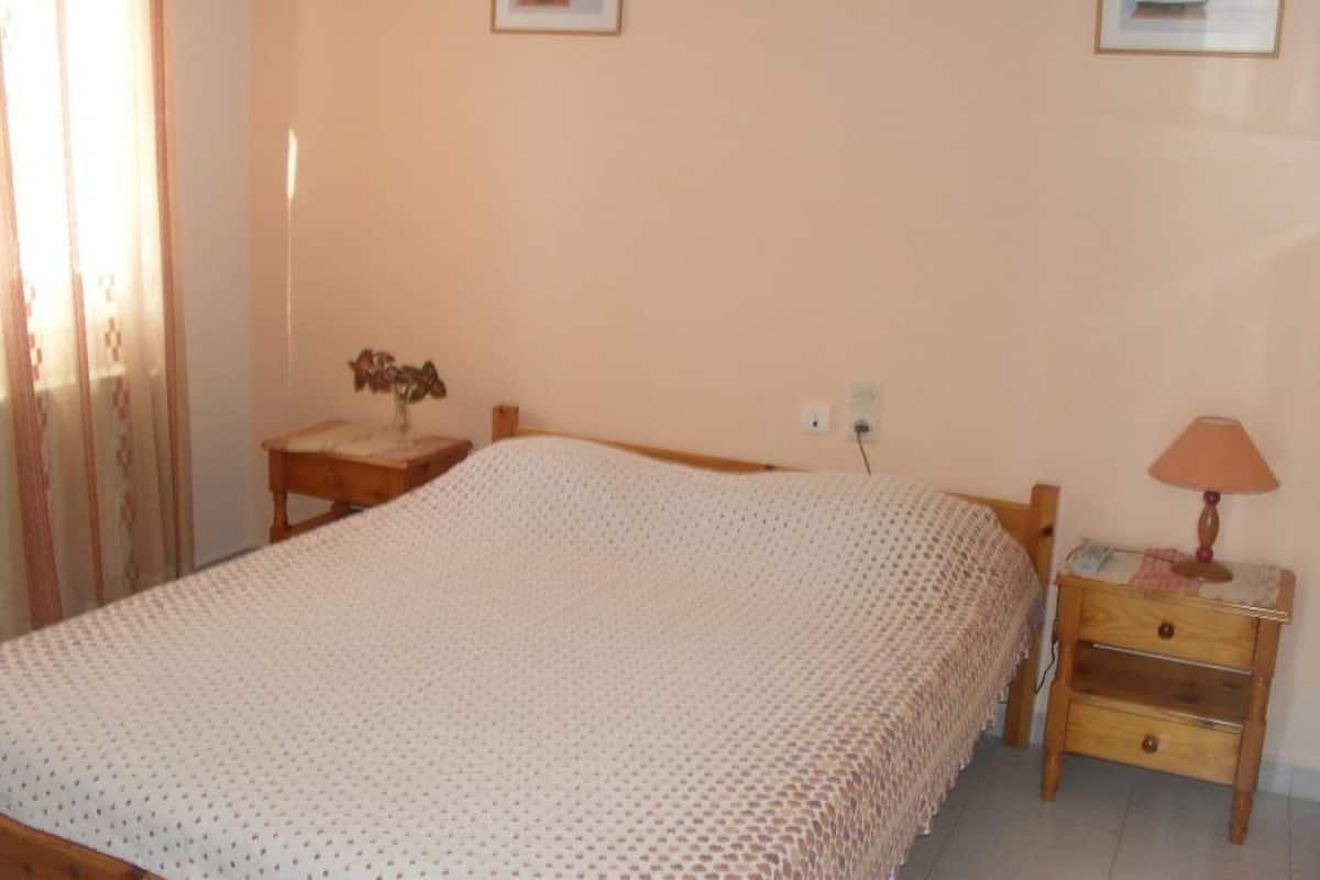 Apartment, 1 Bedroom, Sea View, Ground Floor | Desk, iron/ironing board (on request), free WiFi, bed sheets