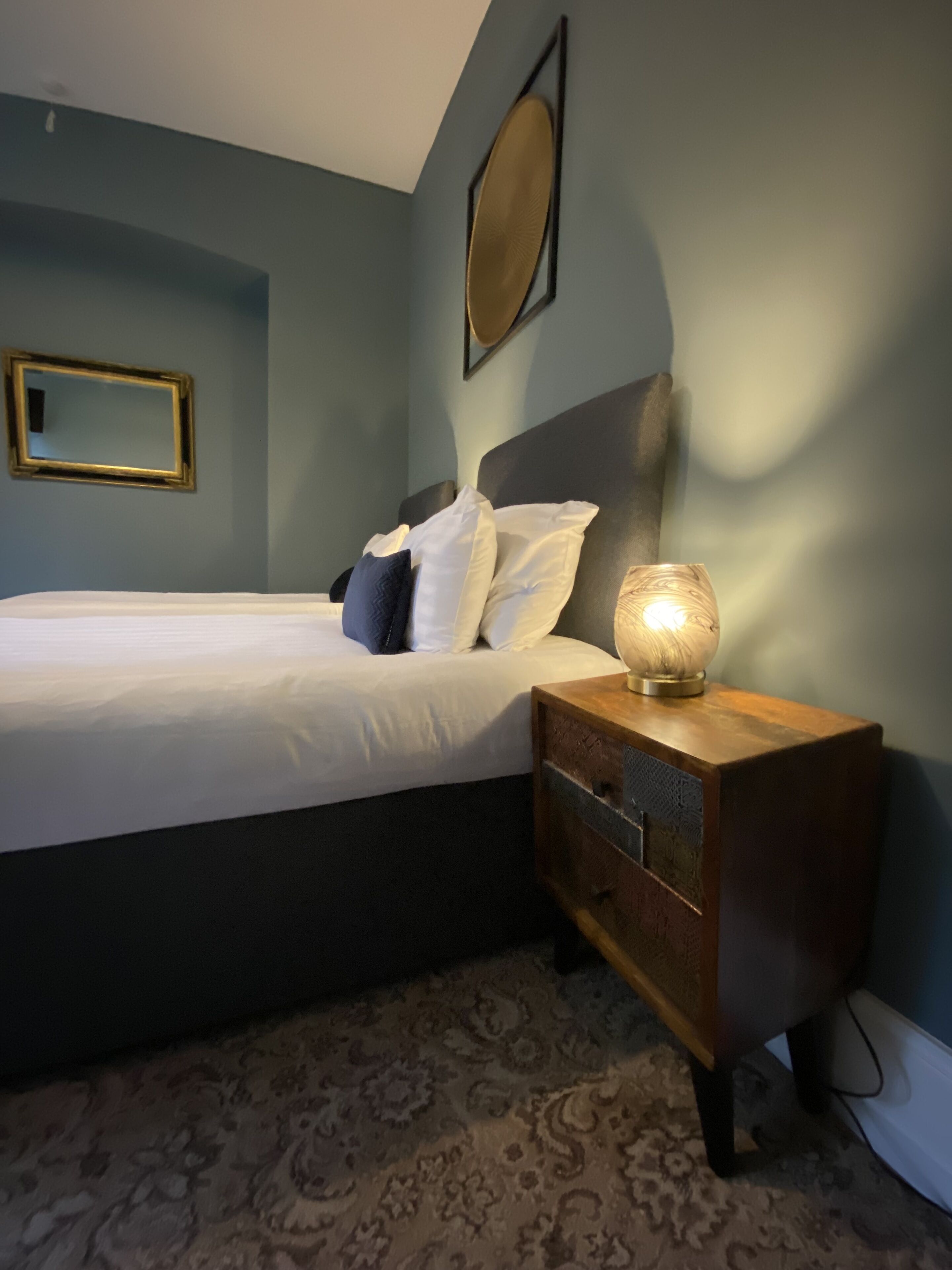 deluxe double or twin room, non smoking | 1 bedroom, iron/ironing board, free wifi, bed sheets