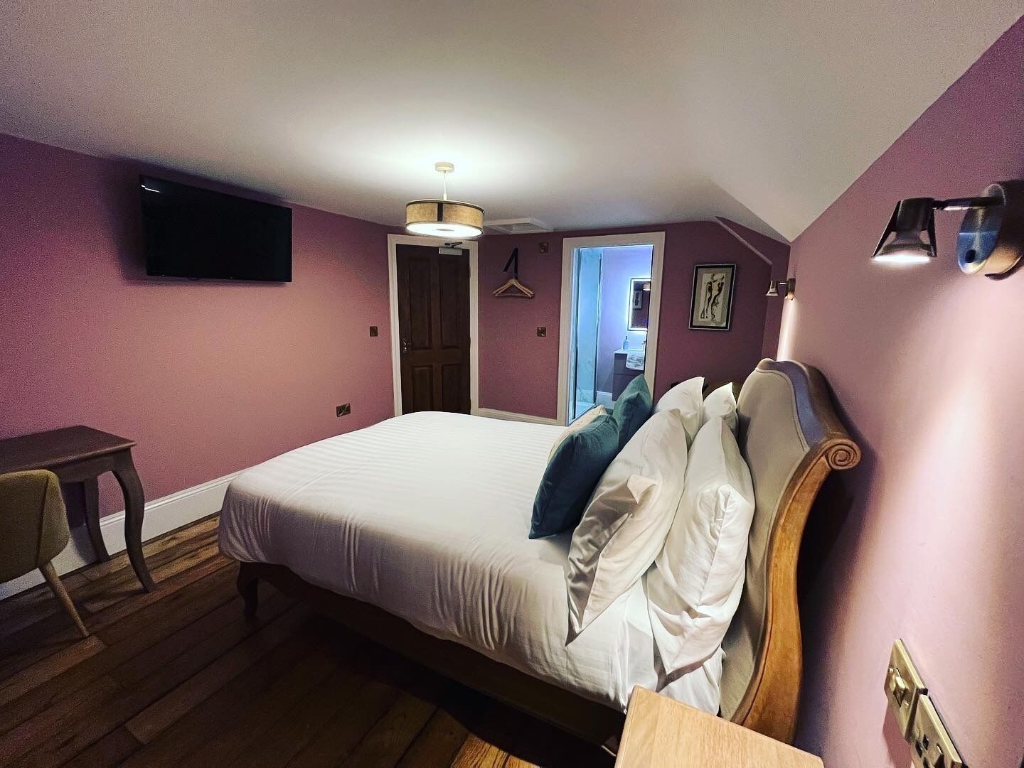 superior double room | 1 bedroom, iron/ironing board, free wifi, bed sheets