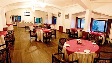 Tägliches kontinentales Frühstück (400 INR pro Person)