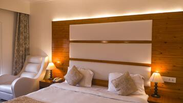 Deluxe Room, 1 Bedroom, Valley View | 2 bedrooms, Egyptian cotton sheets, in-room safe, individually furnished