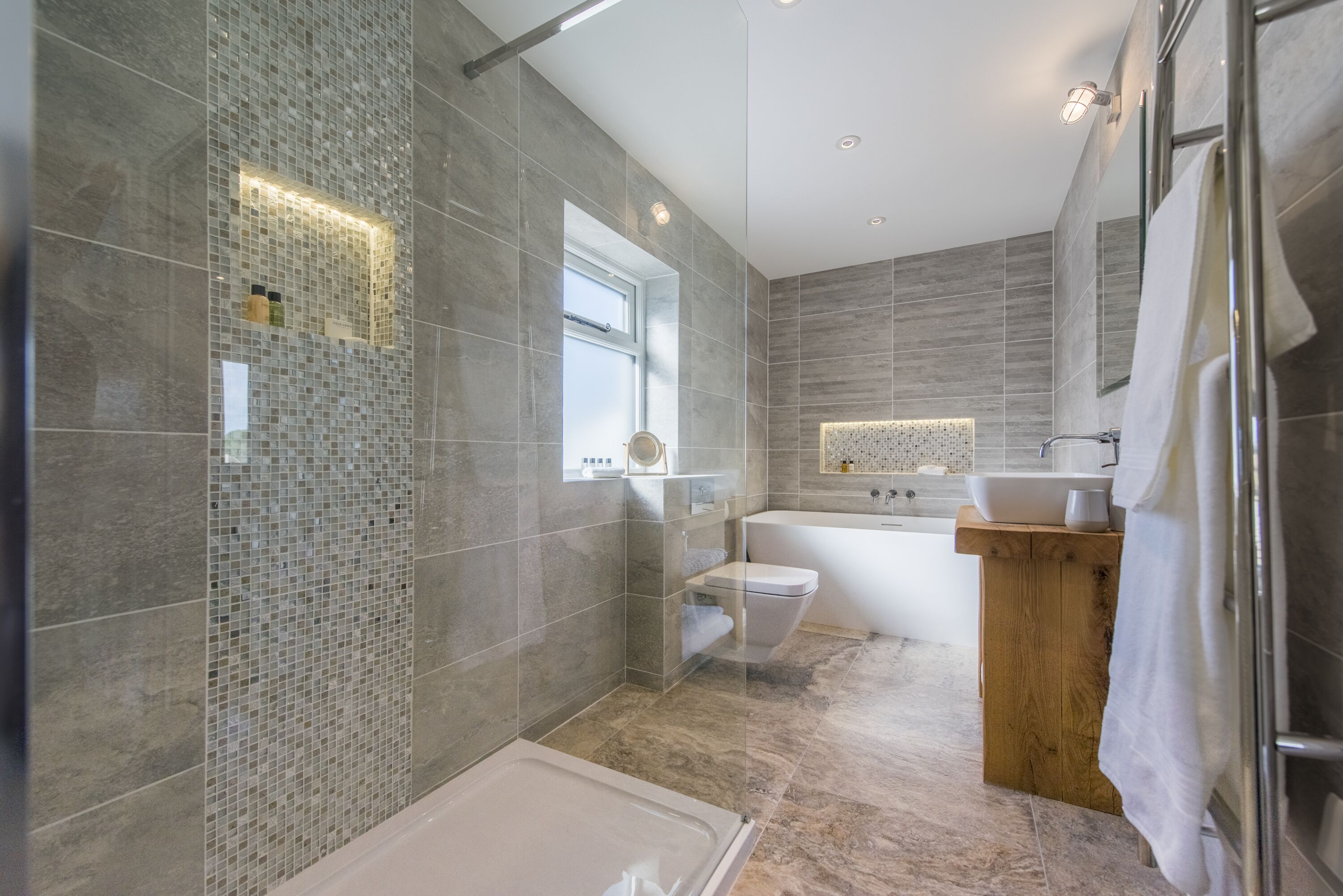 Rumah Mewah, ensuite (Chyreen) | Kamar mandi