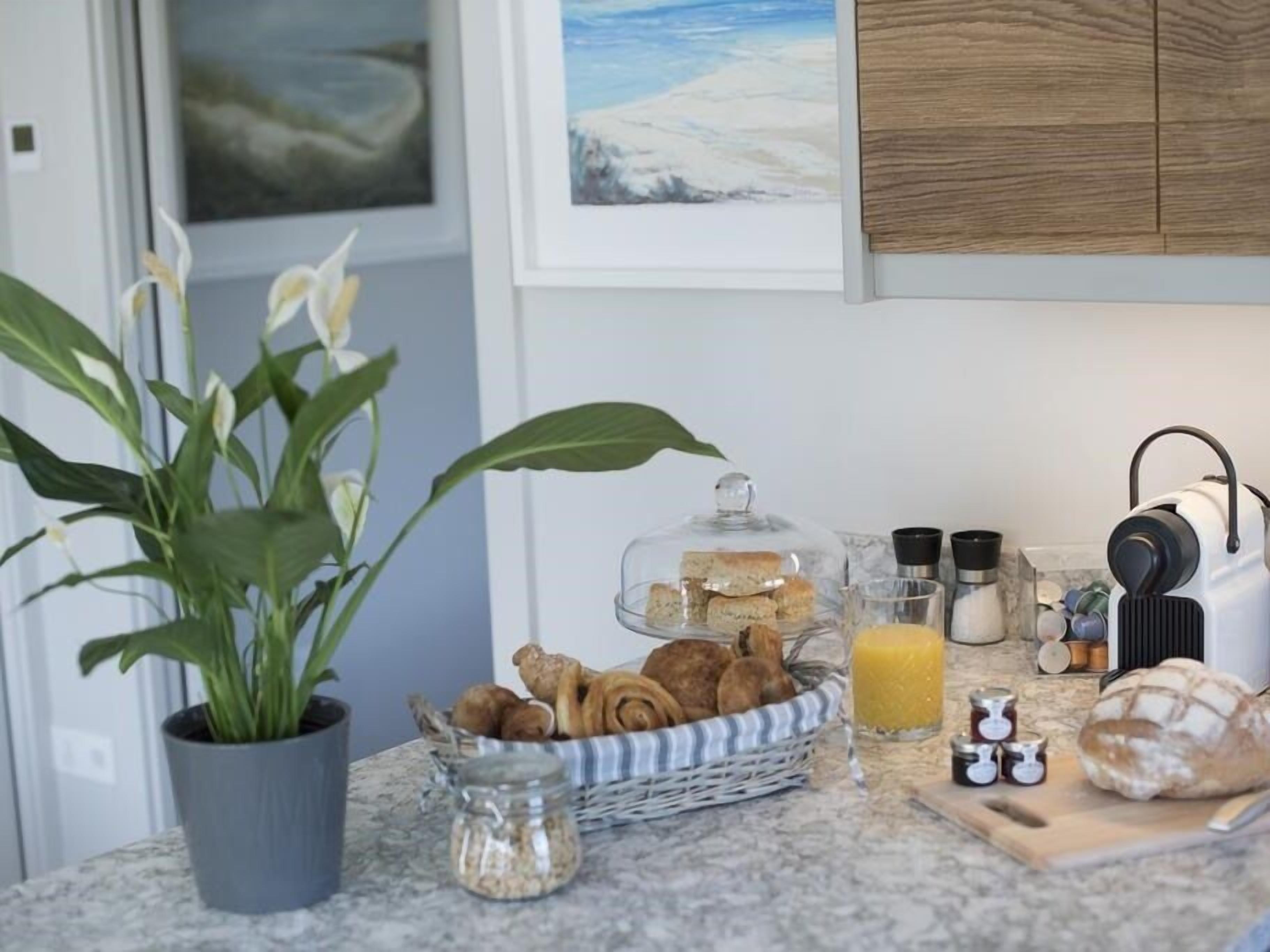 Luxury Suite, Ensuite (with patio and garden) | Miscellaneous