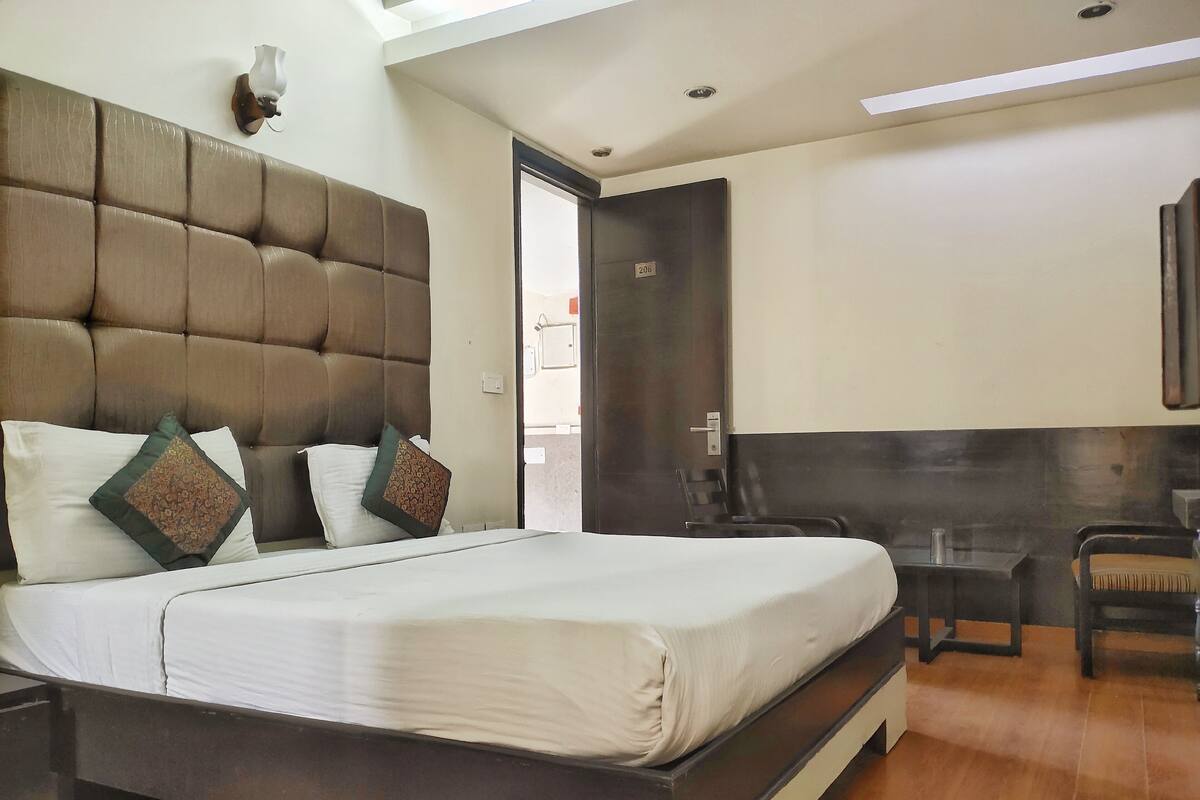 Premium bedding, Select Comfort beds, minibar, in-room safe