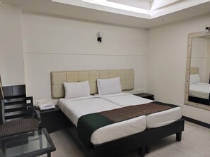 Premium bedding, Select Comfort beds, minibar, in-room safe