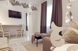 Family Room | Living area | Flat-screen TV - FLOS Guest House (Lucera)