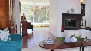 Villa, 4 Bedrooms, Private Pool | Living area