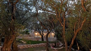 Front of property - Mavres Luxury Studio (Corfu)