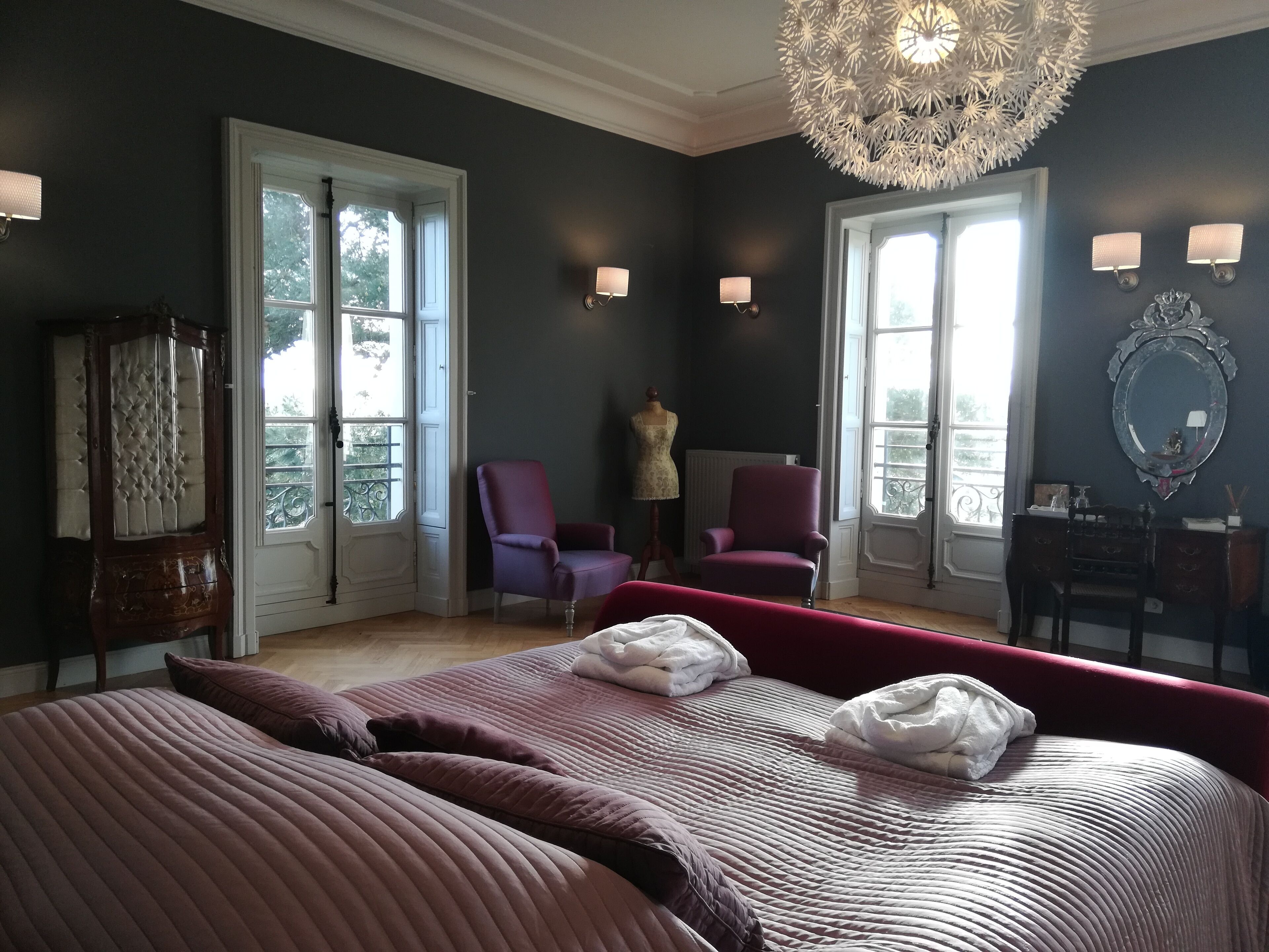 Deluxe Double Room | Individually decorated, individually furnished, desk, blackout curtains