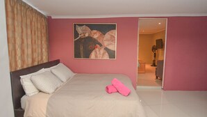 Deluxe Cottage, 1 Bedroom - Bothasig Holiday Rentals (Cape Town)