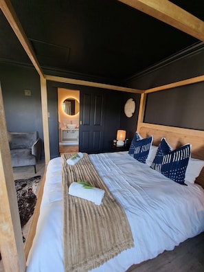 Unclassified image, 4 of 19, button - Forest Nature Spa (Plettenberg Bay)