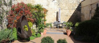 Le Patio Chambres et Table dHotes