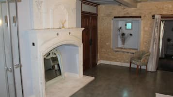 Double Room, Courtyard View (Le Jardin) | 1 bedroom, premium bedding, individually decorated
