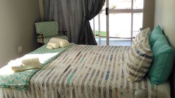 Aloe Aloe (2) | 4 bedrooms, in-room safe, iron/ironing board, free WiFi