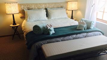 Comfort-mökki, 4 makuuhuonetta | 4 makuuhuonetta, tallelokero huoneessa, silitysrauta/-lauta