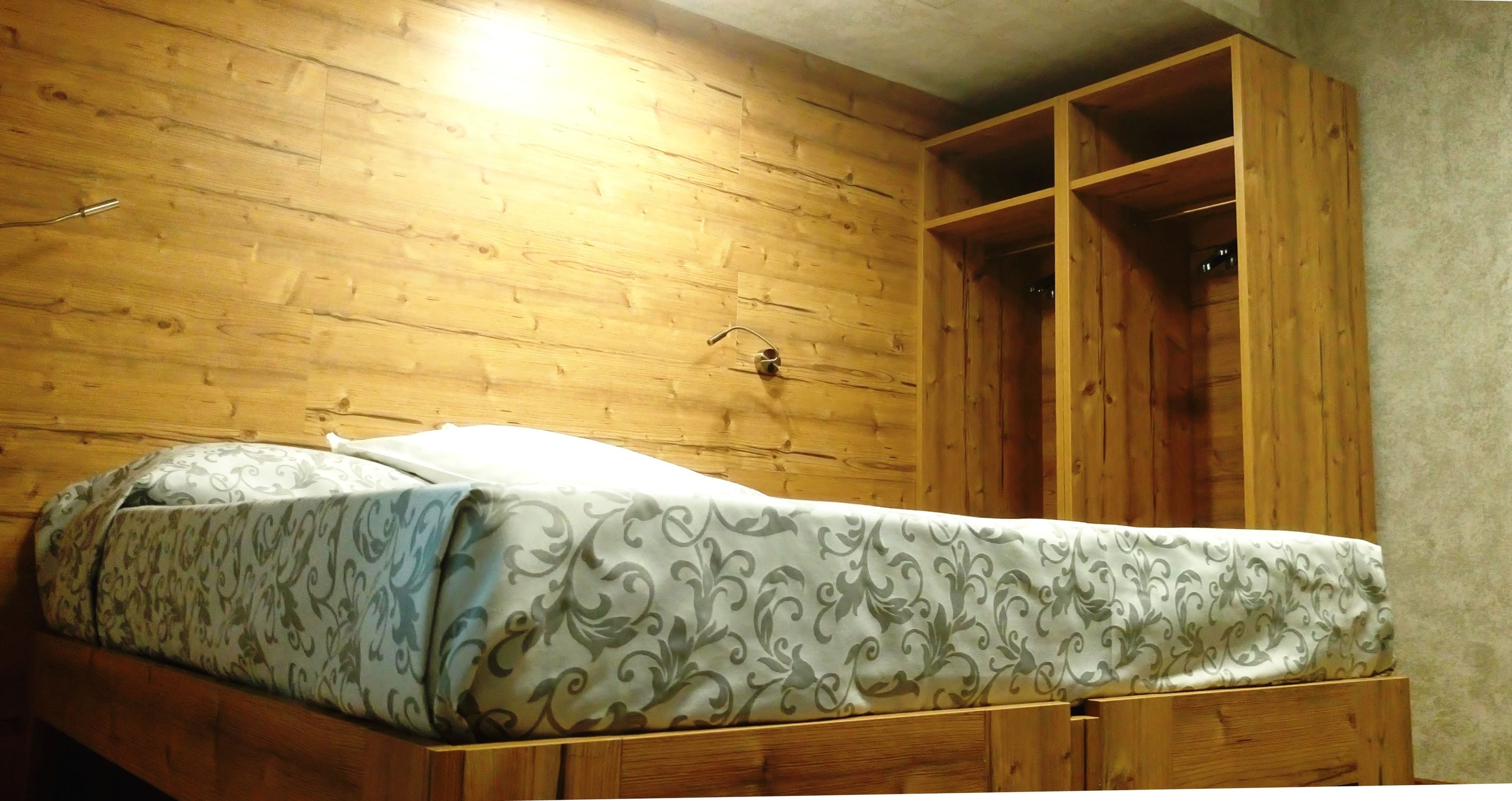 Deluxe-Doppel- oder -Zweibettzimmer, eigenes Bad | 1 Schlafzimmer, italienische Bettbezüge von Frette