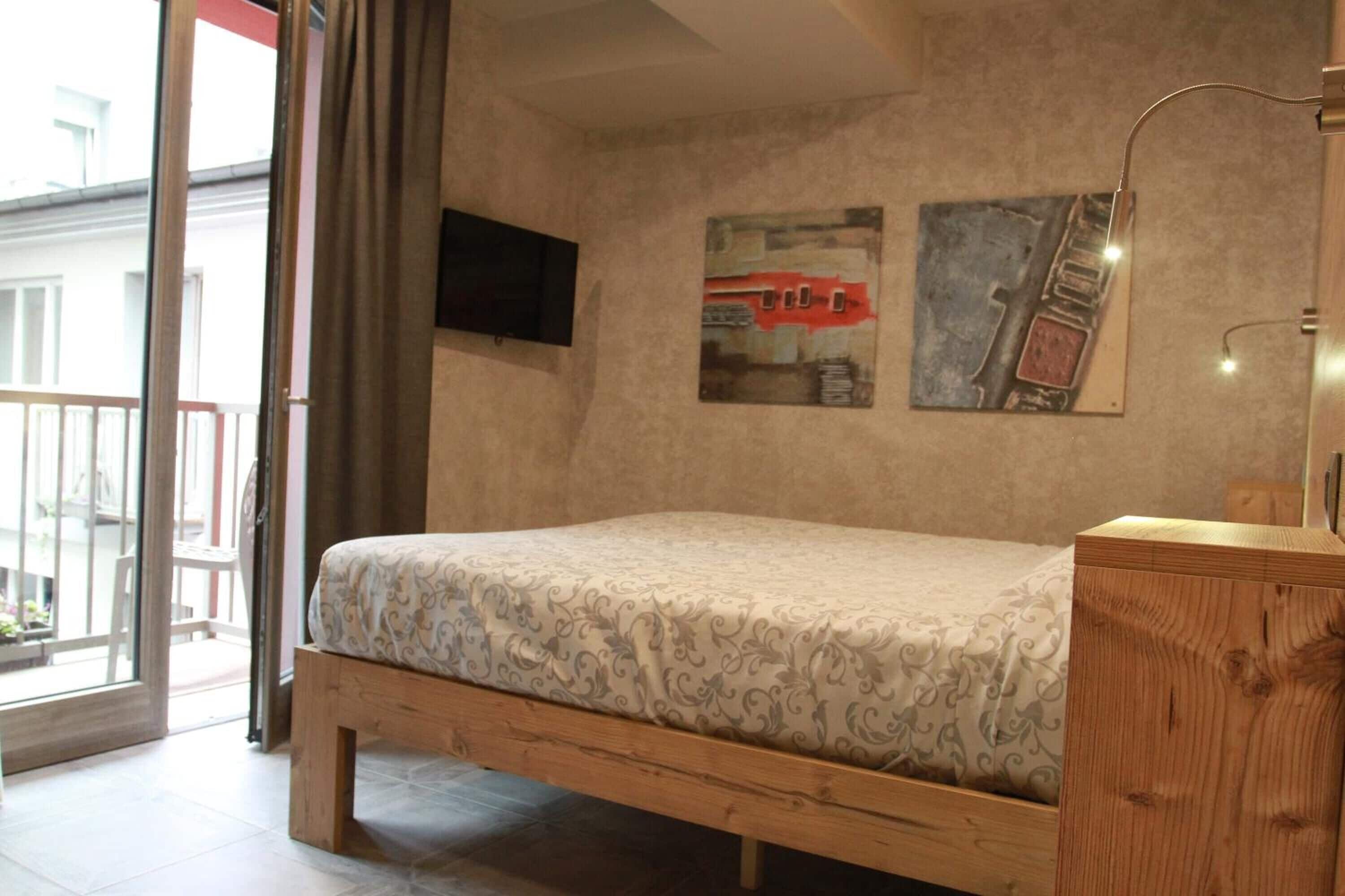 1 Schlafzimmer, italienische Bettbezüge von Frette