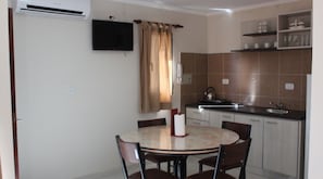 Departamento tradicional, 1 habitación | Servicio a la habitación