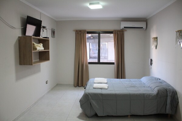 Departamento tradicional, 2 habitaciones | Wifi gratis y ropa de cama