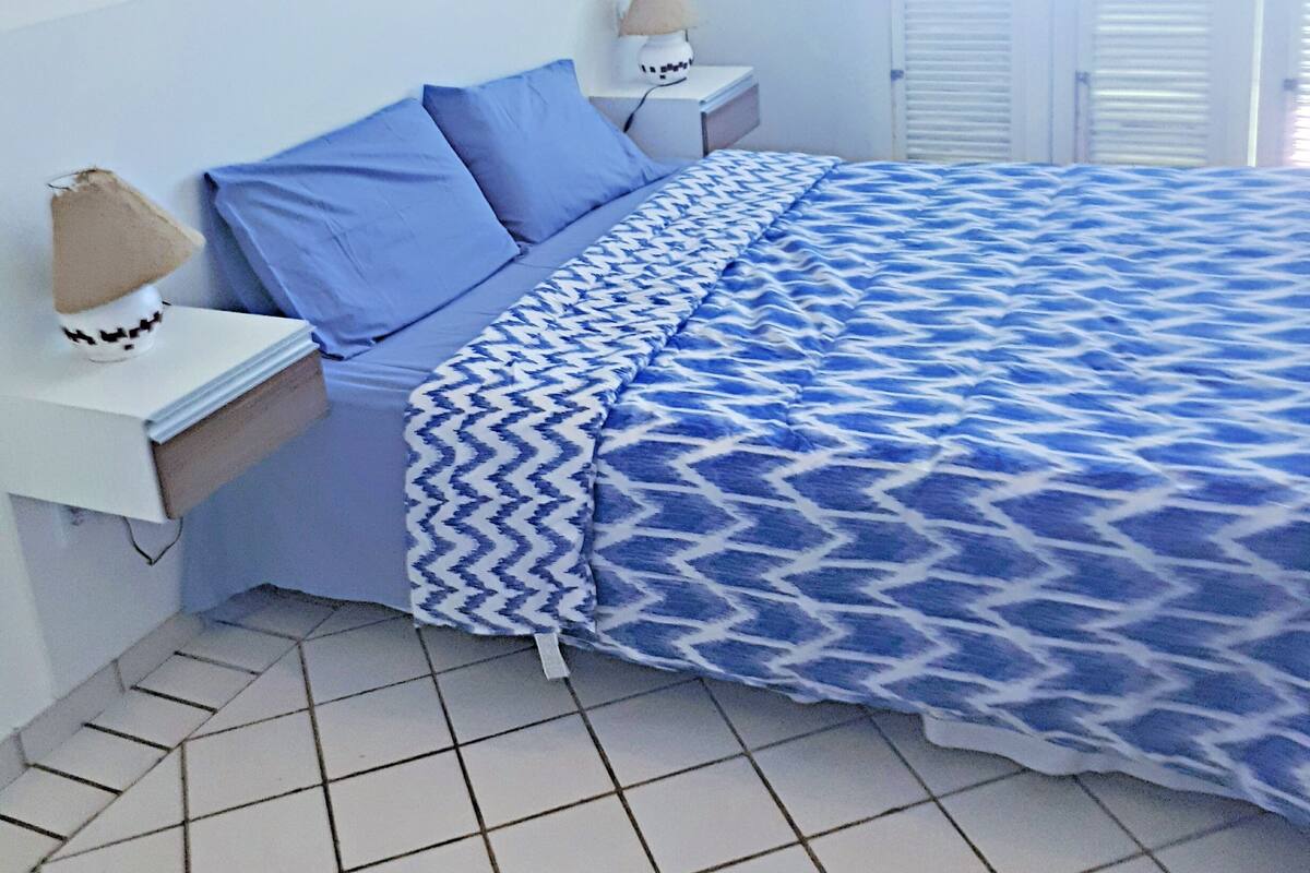 Panoramic Apartment, 2 Bedrooms, Ocean View, Sea Facing | Desk, blackout drapes, WiFi (free), bed sheets