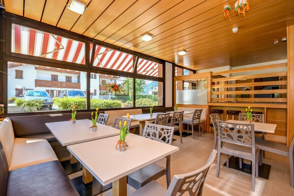 Petit déjeuner buffet compris tous les jours