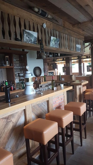Bar (på overnatningsstedet)