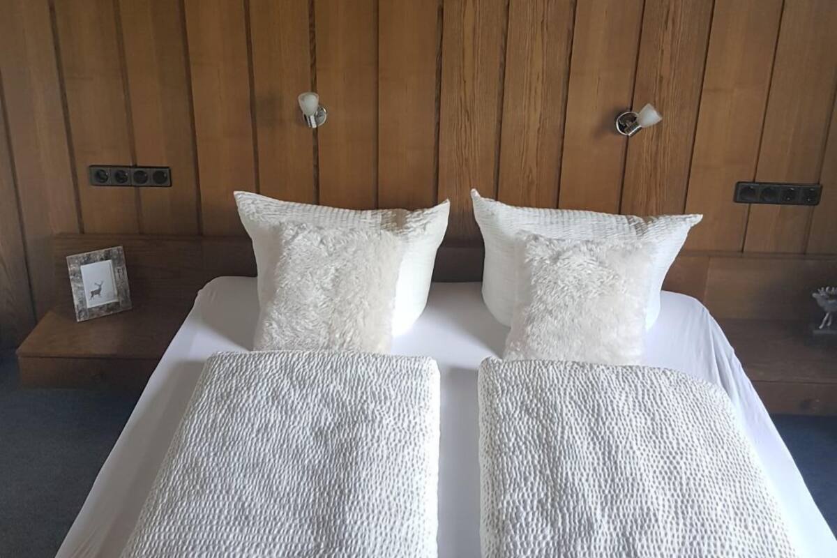 Double Room | Desk, WiFi (free)