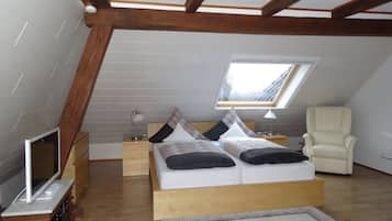 Business Apartment | 1 bedroom, individually decorated, individually furnished