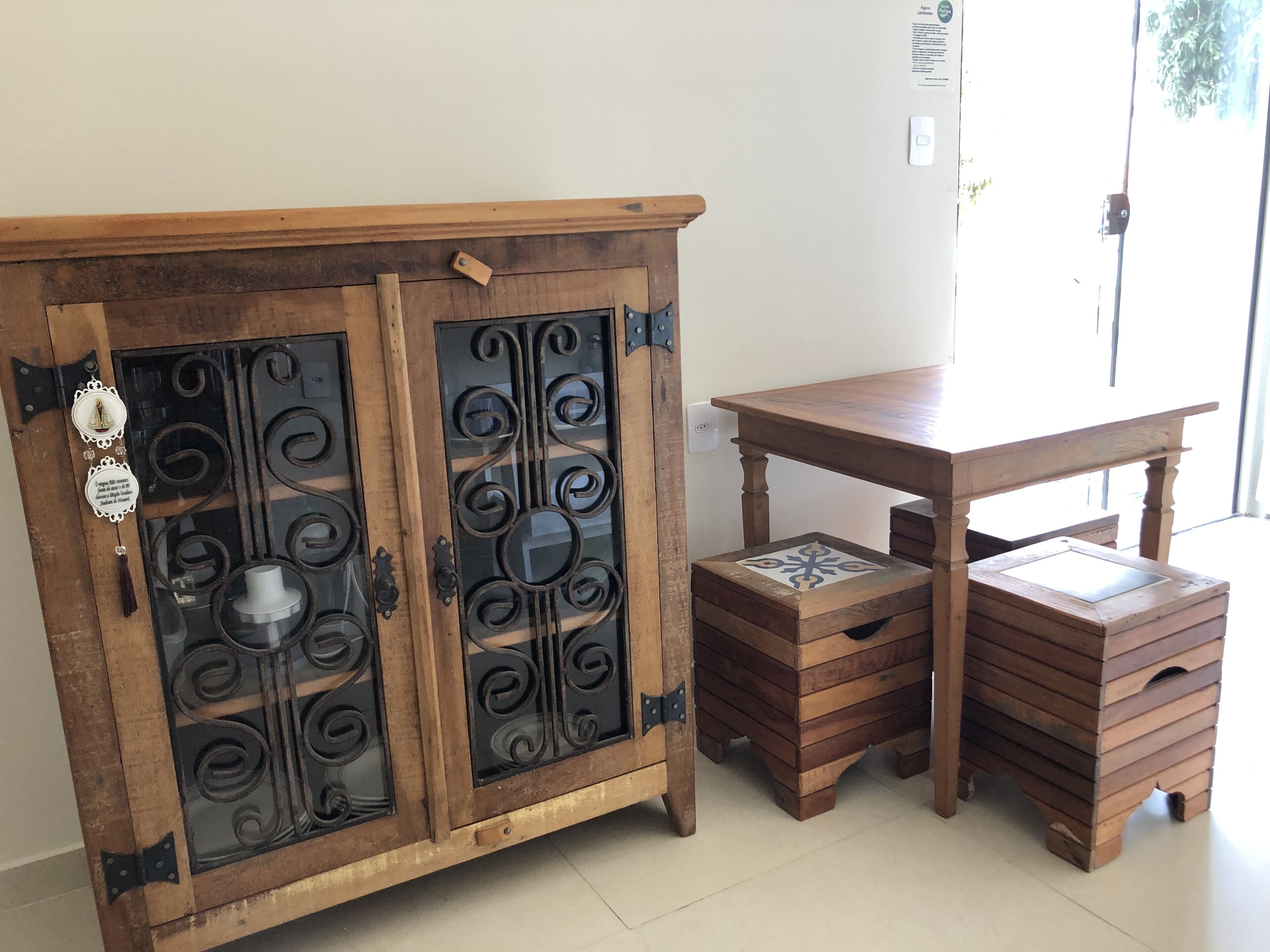 family apartment | private kitchen | mini-fridge, microwave, coffee/tea maker, electric kettle