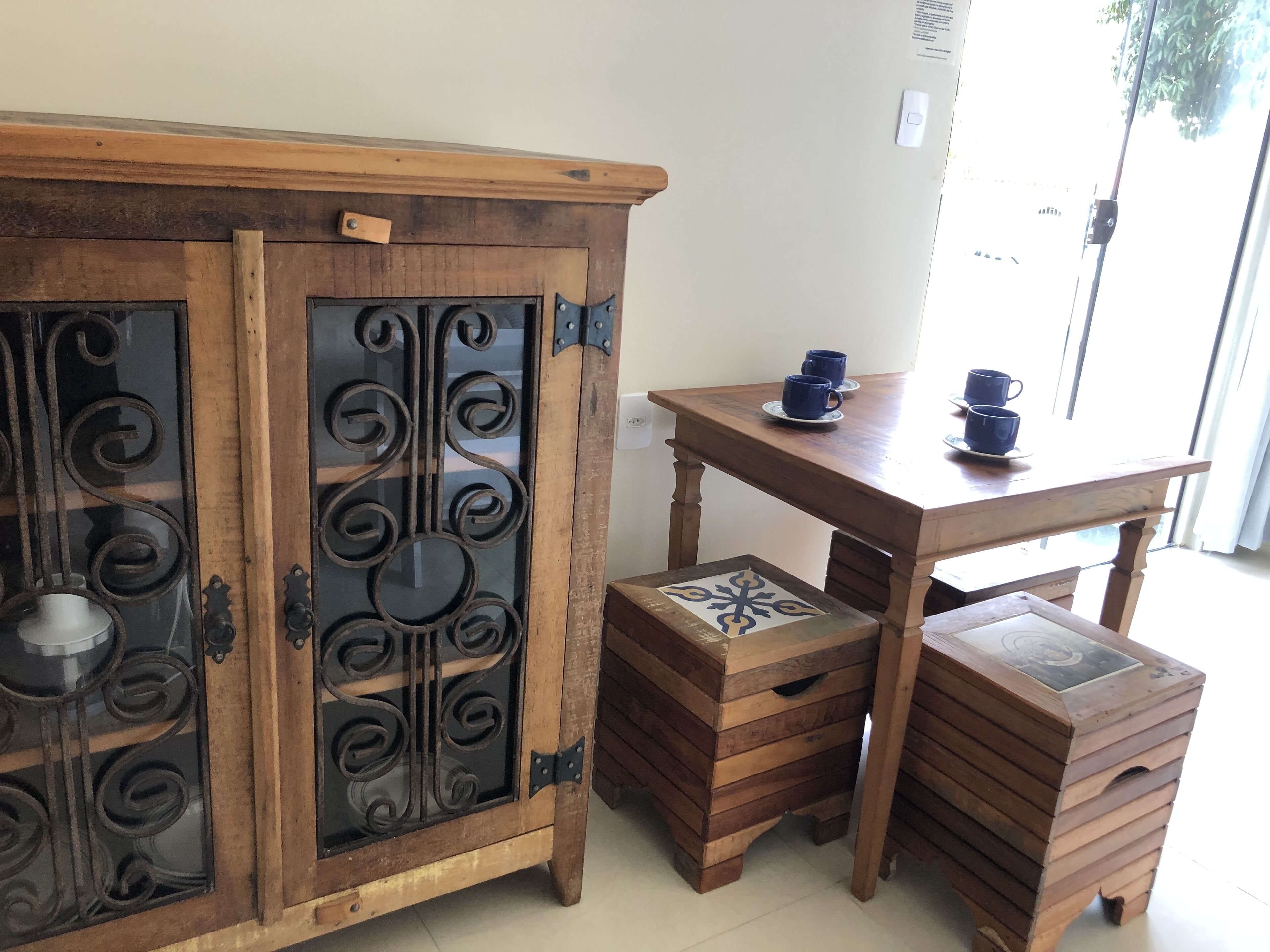 family studio | living room | smart tv, netflix