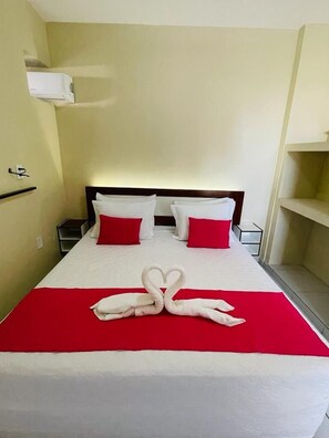Habitación cuádruple Deluxe | 1 habitación, minibar, wifi gratis y ropa de cama 