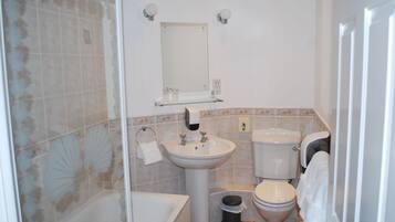 Shower, free toiletries, towels