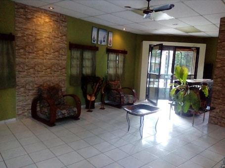 Sala de estar en el lobby
