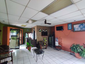 Reception - Hotel Latino (Santa Ana)