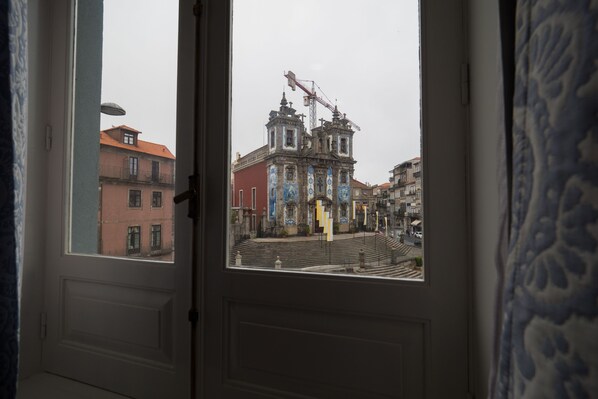 Suíte superior, 2 quartos, vista para a cidade | Vista do quarto