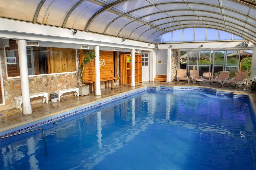 Indoor pool, 2 outdoor pools, pool umbrellas, pool loungers